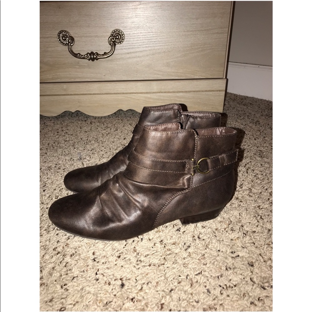 Genuine Leather Bootiea